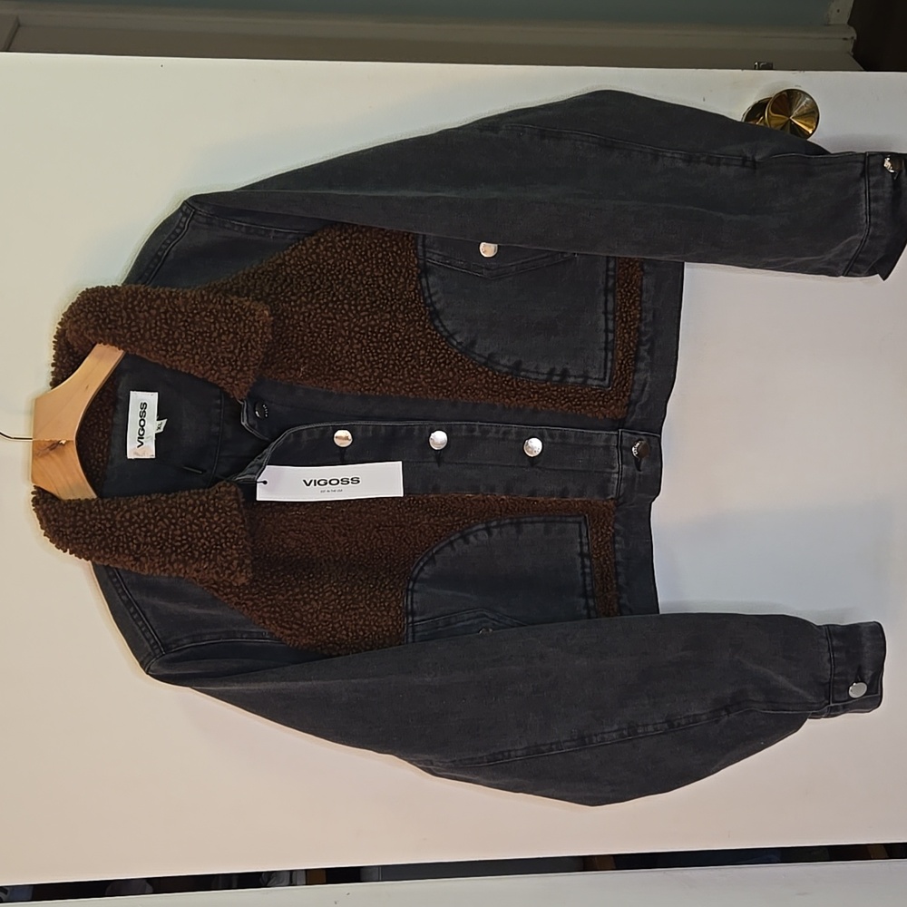 High-Pile Fleece Trim Trucker Jacket - Picture 4 of 10